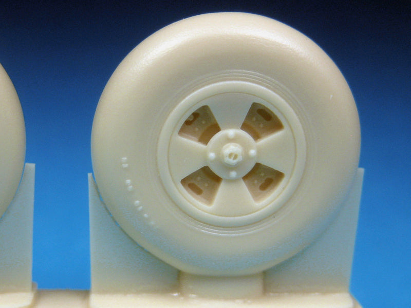 1/48 BarracudaCast BR48150 Hawker Tempest Mainwheels Smooth Tread 1/48 BarracudaCast BR48150 Hawker Tempest Mainwheels Smooth Tread