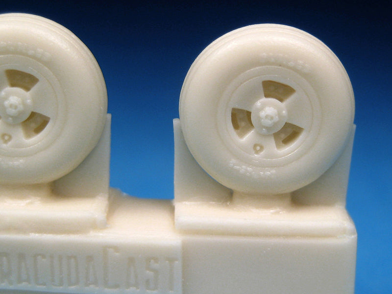 1/72 BarracudaCast Spitfire 3 Slot Wheels - Circumferential Tread-BR72107 1/72 BarracudaCast Spitfire 3 Slot Wheels - Circumferential Tread-BR72107
