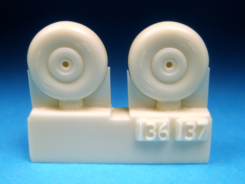 1/72 BarracudaCast Typhoon, Tempest Series 1 Mainwheels-BR72136 1/72 BarracudaCast Typhoon, Tempest Series 1 Mainwheels-BR72136