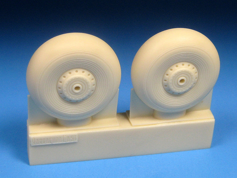 BR 72414 Lancaster Mainwheels Smooth Tire 1 72 Barracuda Studios