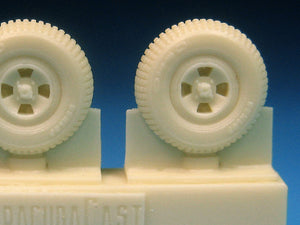 BR-72316  Spitfire Four Slot Block Tread Mainwheels - 1/72